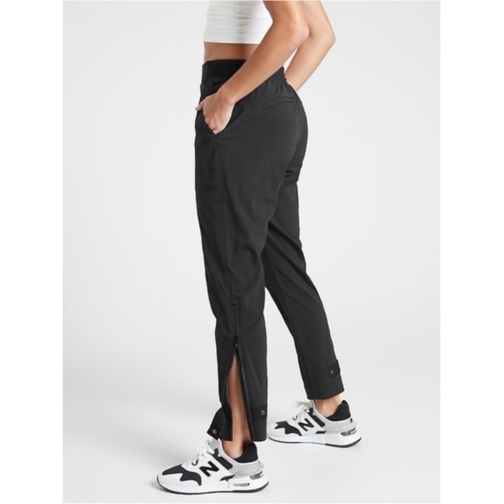 Athleta Trekkie Belted Pant Solid Black 530625 6